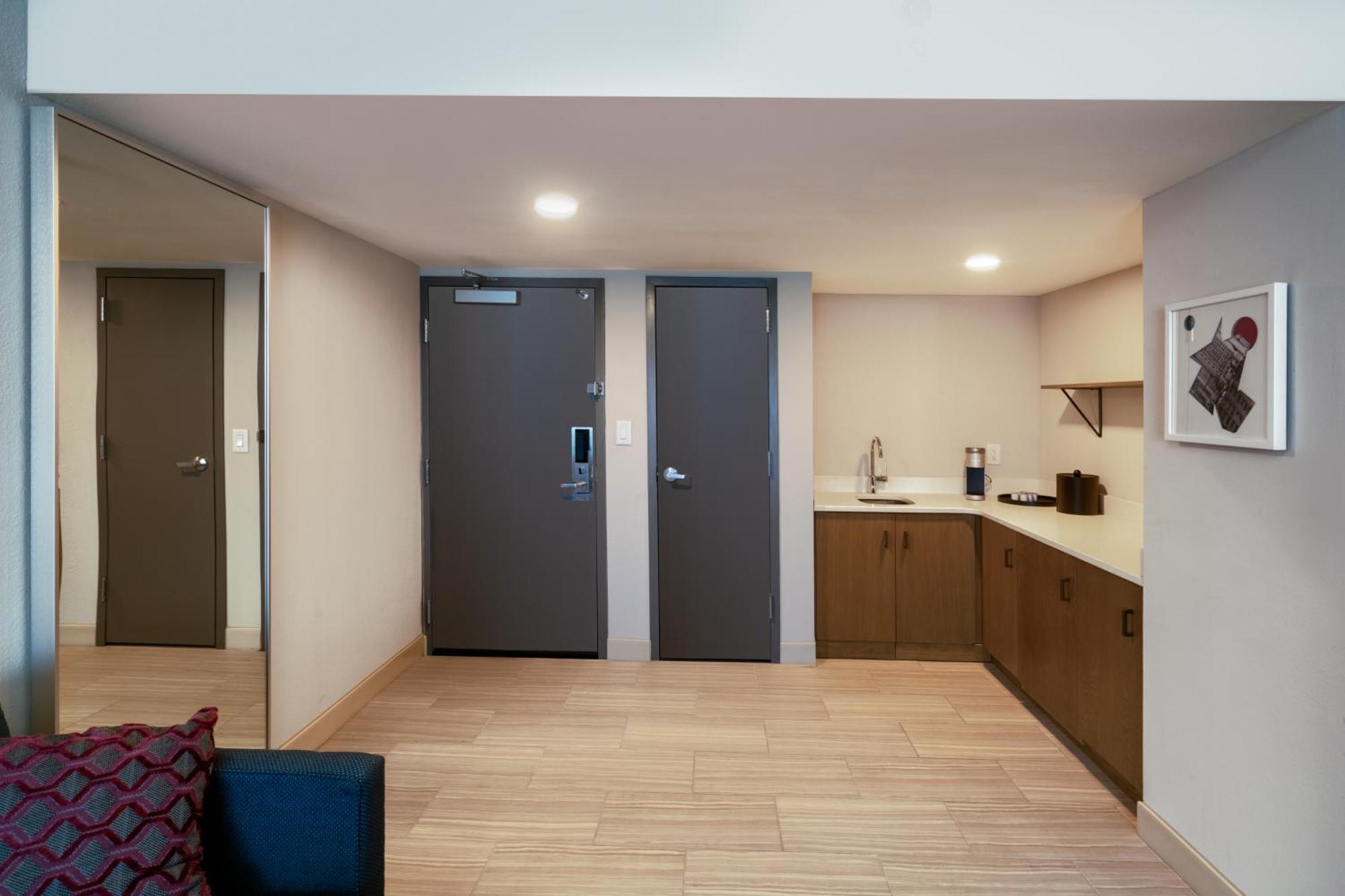 Crowne Plaza Atlanta Ne - Norcross Hotel Bagian luar foto