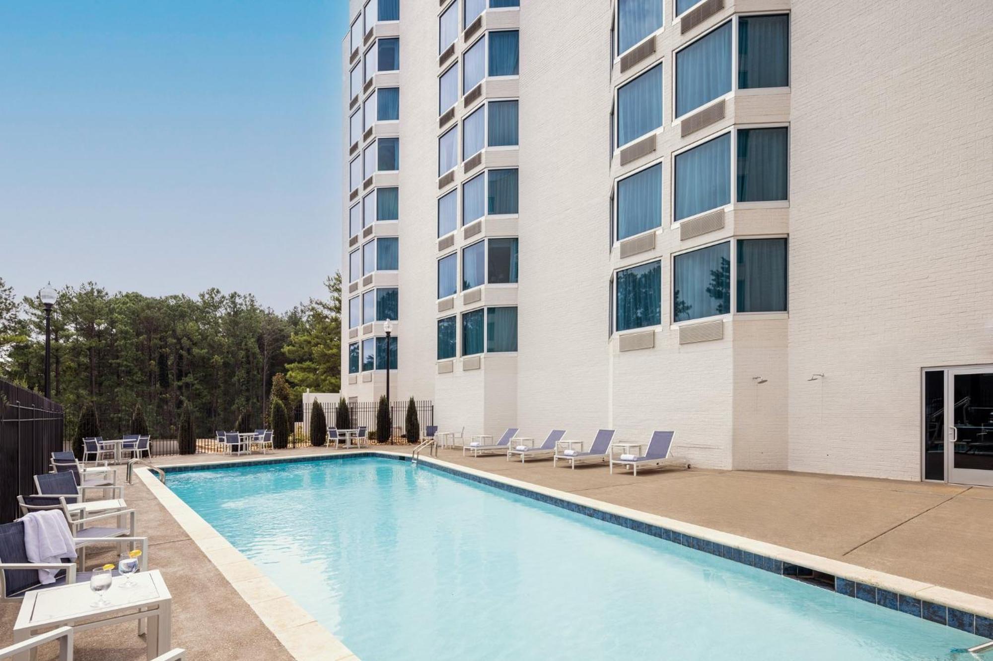 Crowne Plaza Atlanta Ne - Norcross Hotel Bagian luar foto