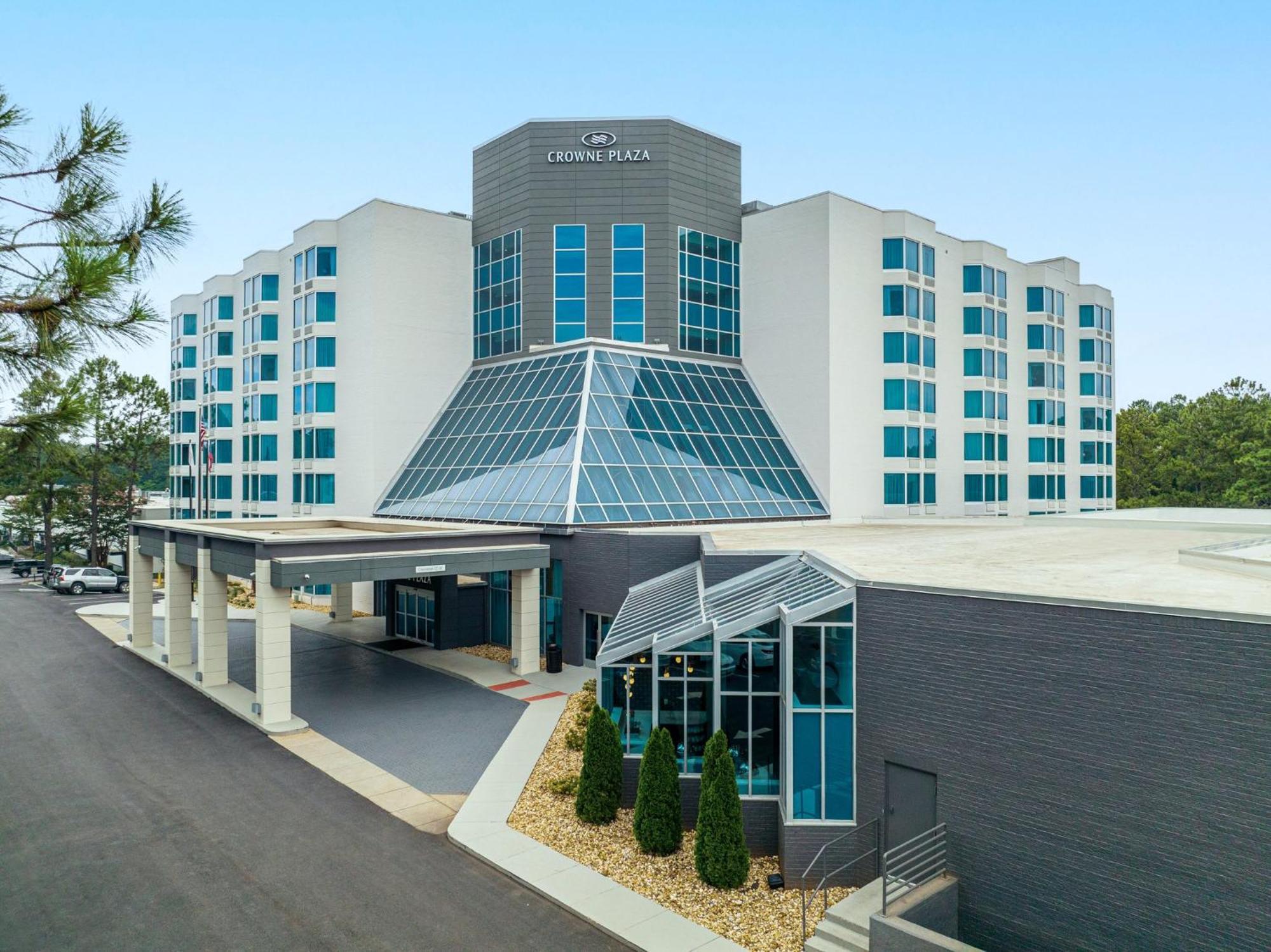 Crowne Plaza Atlanta Ne - Norcross Hotel Bagian luar foto