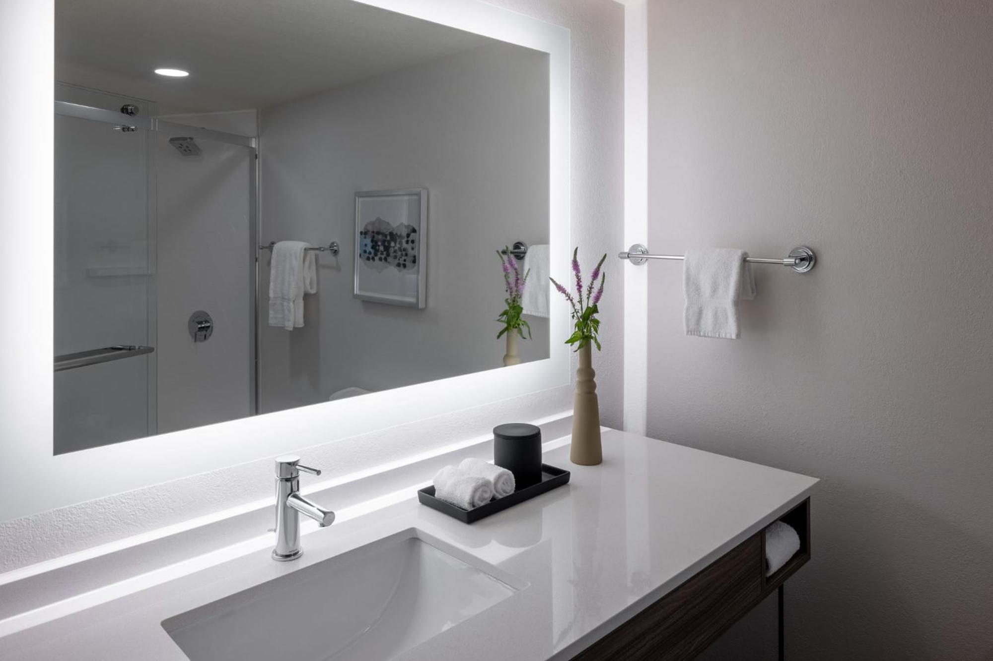 Crowne Plaza Atlanta Ne - Norcross Hotel Bagian luar foto